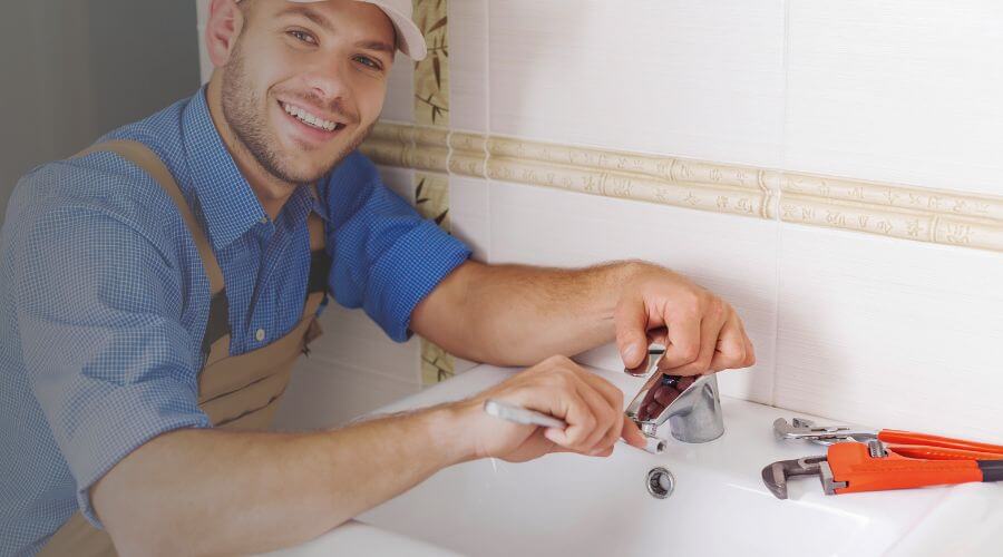 Professional clogged drains services in Dow, IL